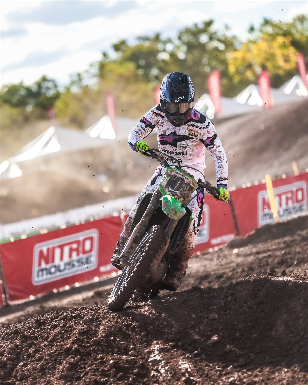 Guilherme Bresolin durante uma bateria de motocross